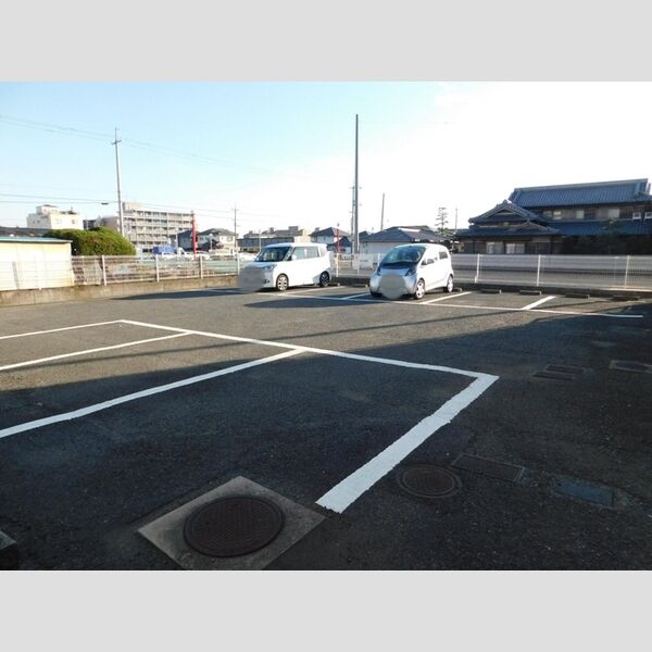 駐車場 (駐車場)