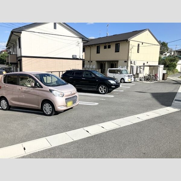 駐車場 (駐車場)