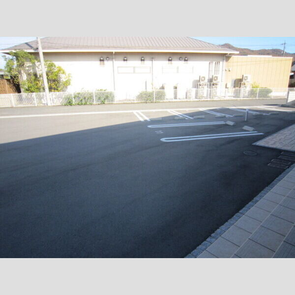駐車場 (駐車場)
