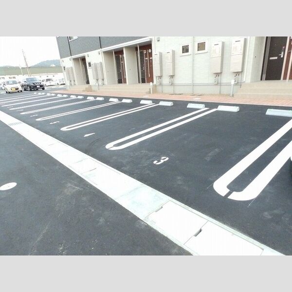 駐車場 (駐車場)