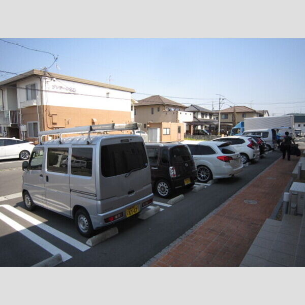 駐車場 (駐車場)