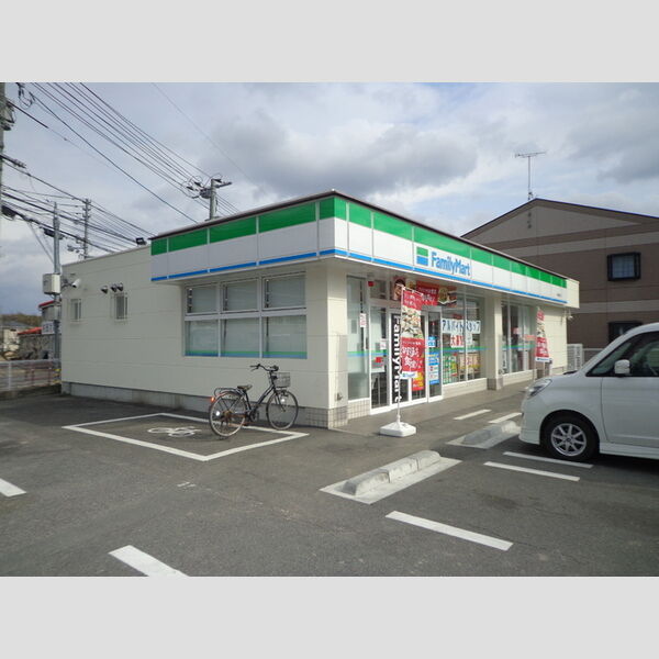 現地周辺 (ファミリーマート総社溝口店)