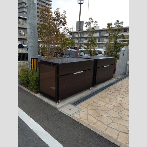 現地周辺 (ゴミステーション)