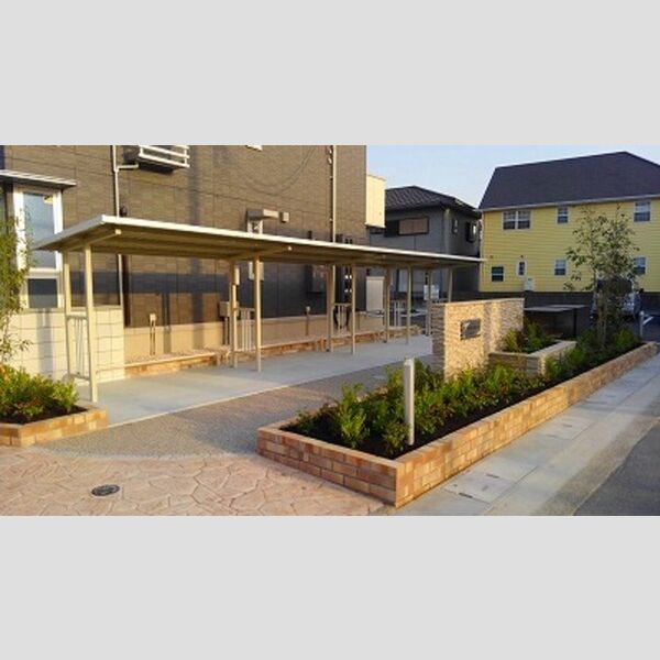 現地周辺 (駐輪場)