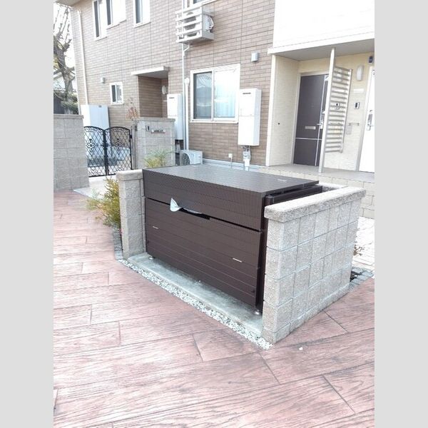 現地周辺 (ゴミステーション)