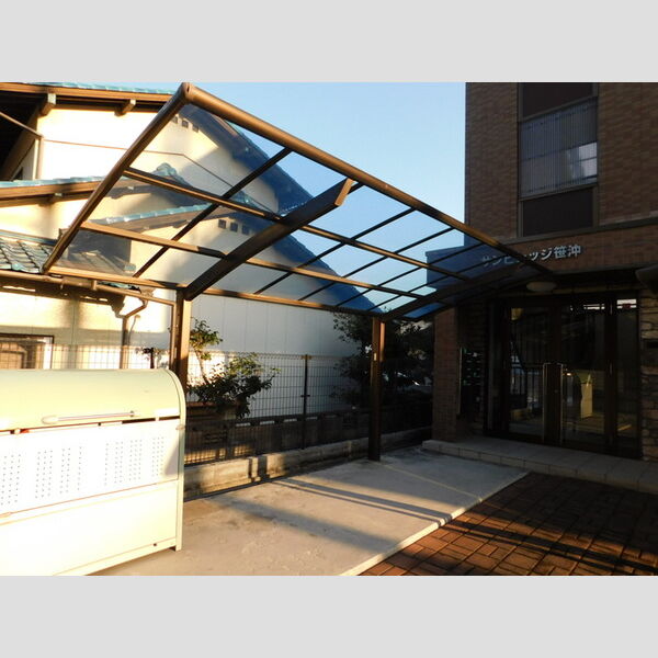 現地周辺 (駐輪場)