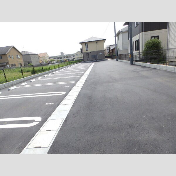 駐車場 (駐車場)