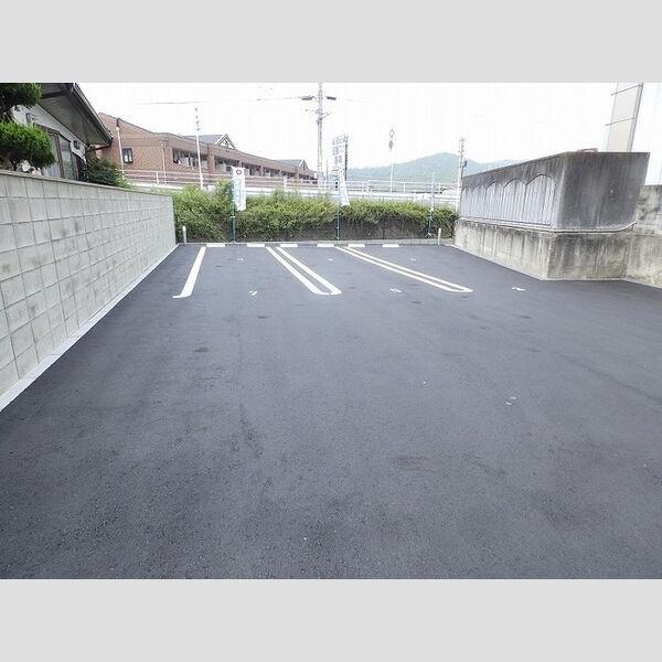 駐車場 (駐車場)