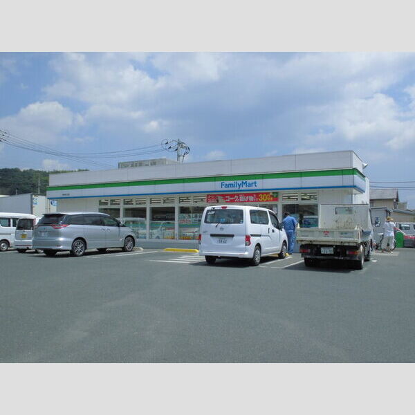 現地周辺 (ファミリーマート連島西之浦店まで672m)