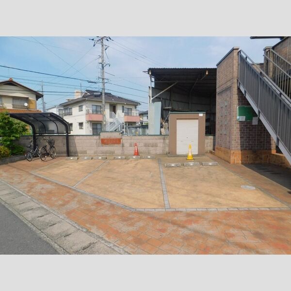 駐車場 (駐車場)