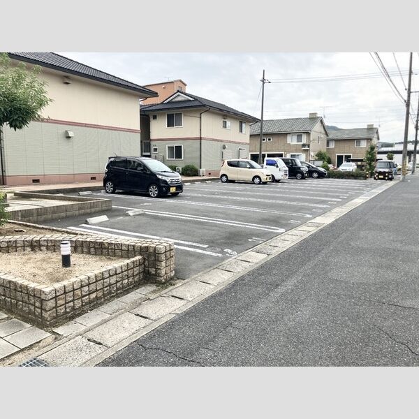 駐車場 (駐車場)