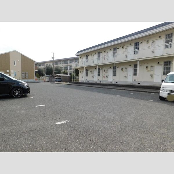 駐車場 (駐車場)