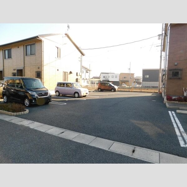 駐車場 (駐車場)
