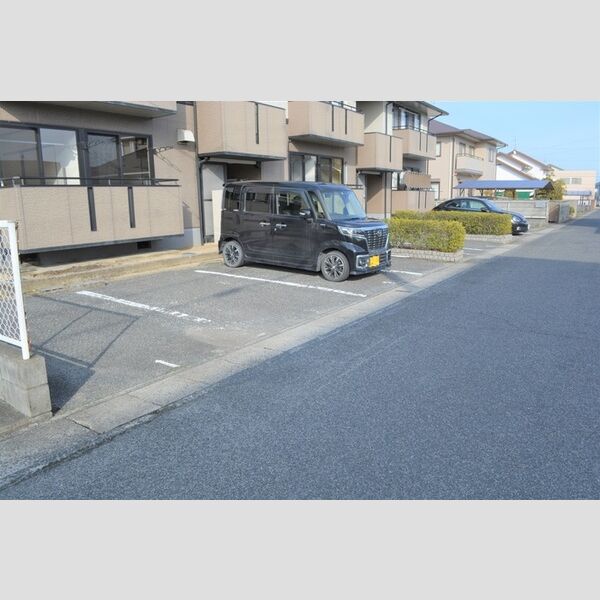 駐車場 (駐車場)