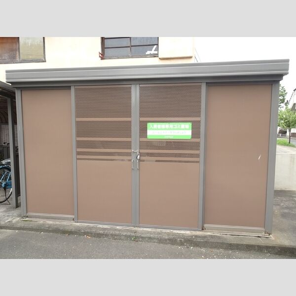 現地周辺 (ゴミステーション)