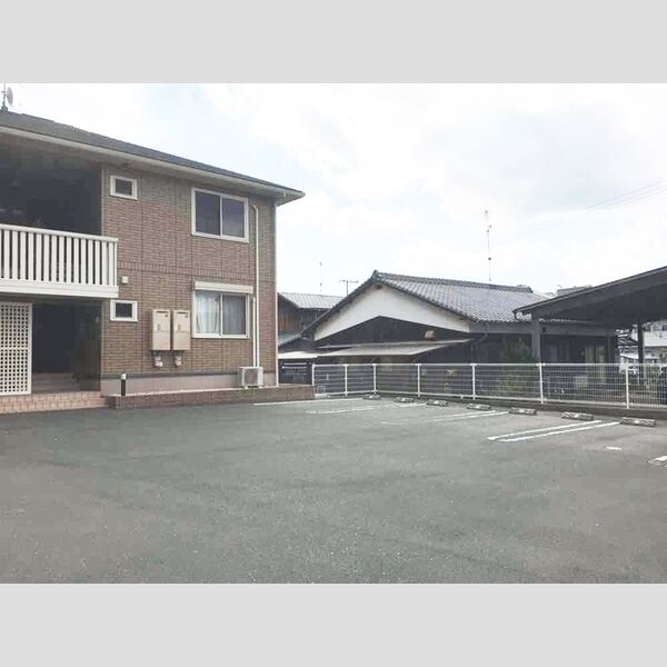 駐車場 (駐車場)