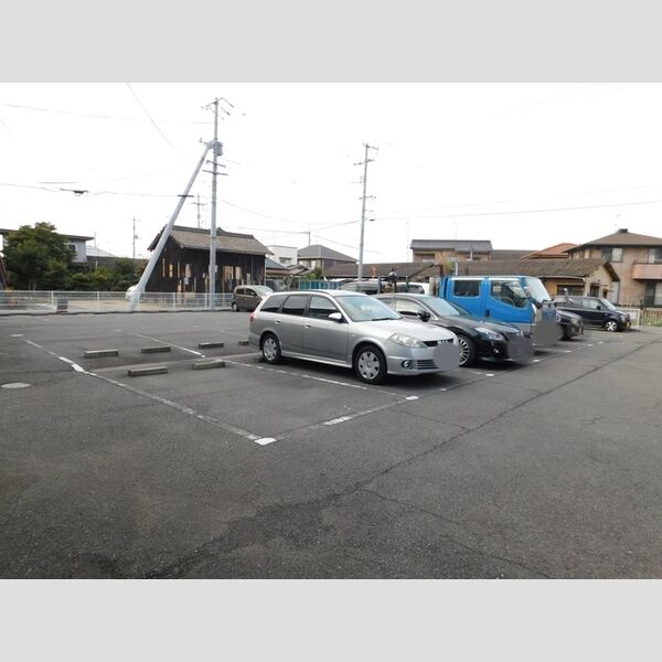 駐車場 (駐車場)