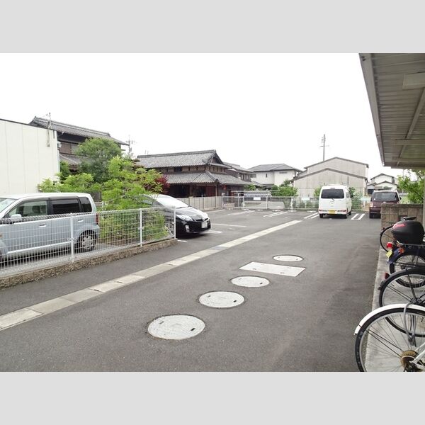 駐車場 (駐車場)