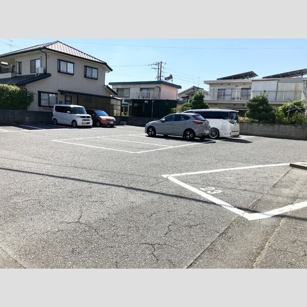 駐車場 (駐車場)