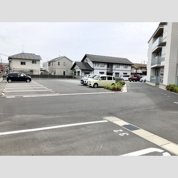 駐車場 (駐車場)