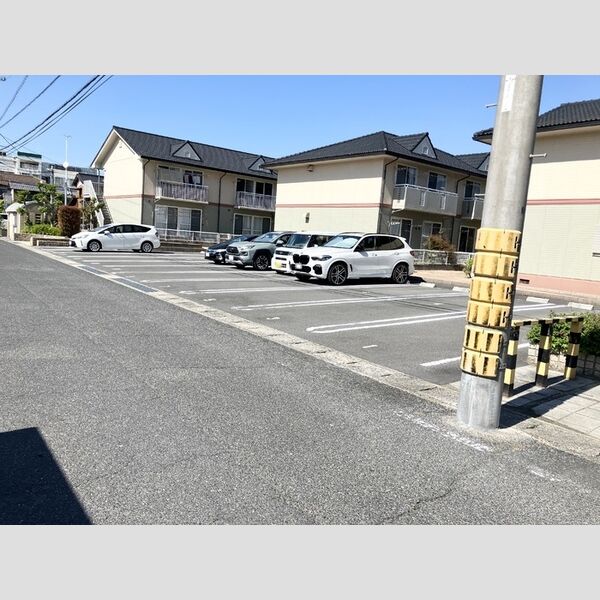 駐車場 (駐車場)