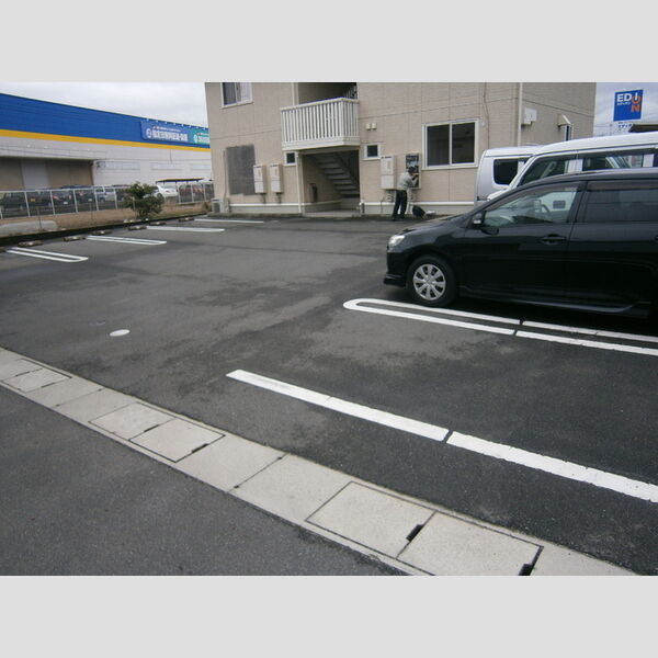 駐車場 (駐車場)