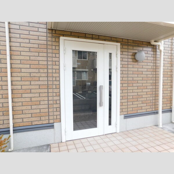 エントランス (エントランス)