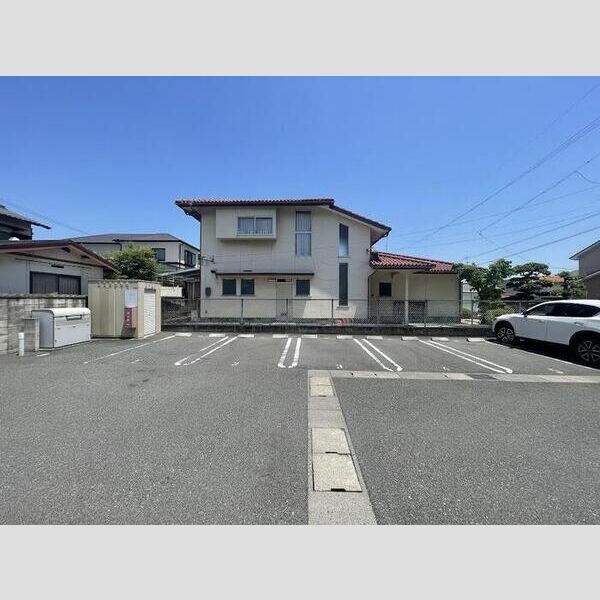 駐車場 (駐車場)