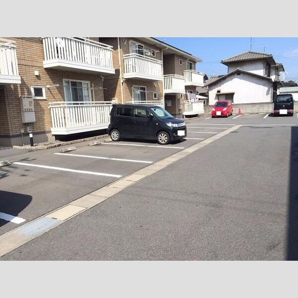 駐車場 (駐車場)