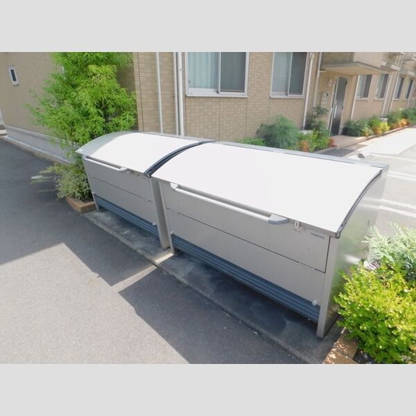 現地周辺 (ゴミステーション)