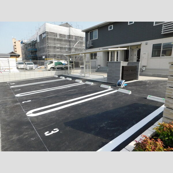 駐車場 (駐車場)