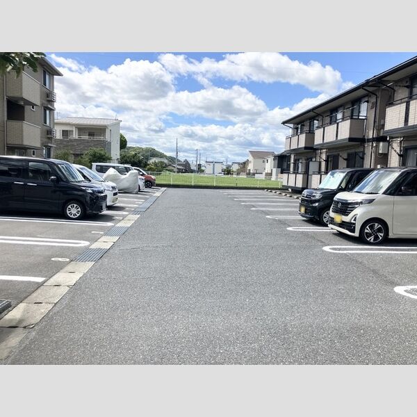 駐車場 (駐車場)