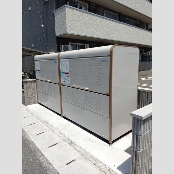 現地周辺 (ゴミステーション)