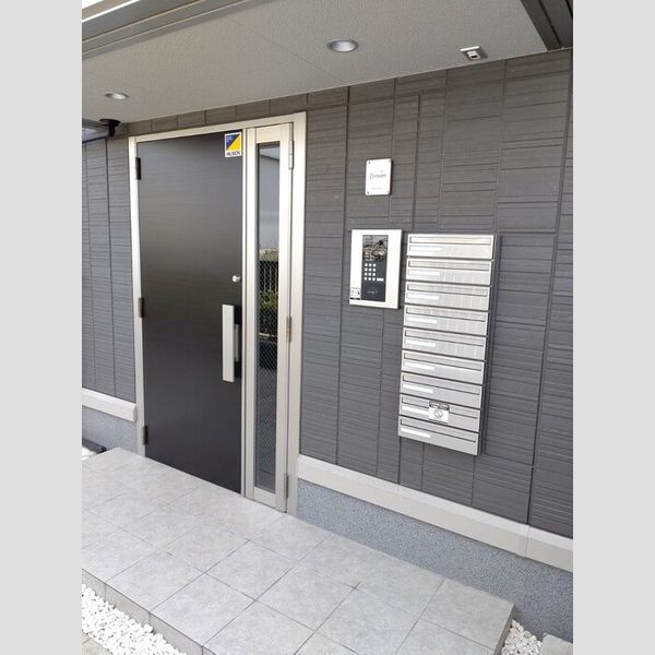 エントランス (エントランス)