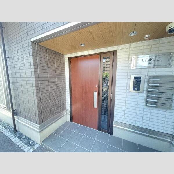 エントランス (エントランス)