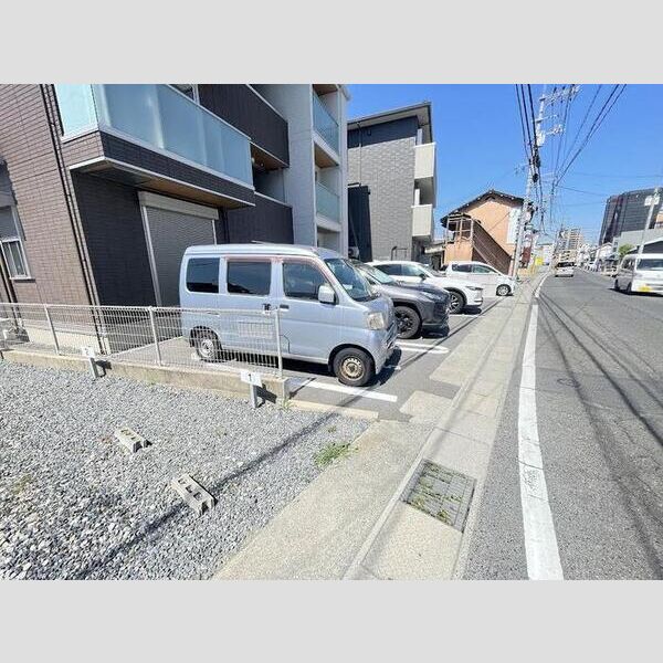 駐車場 (駐車場)
