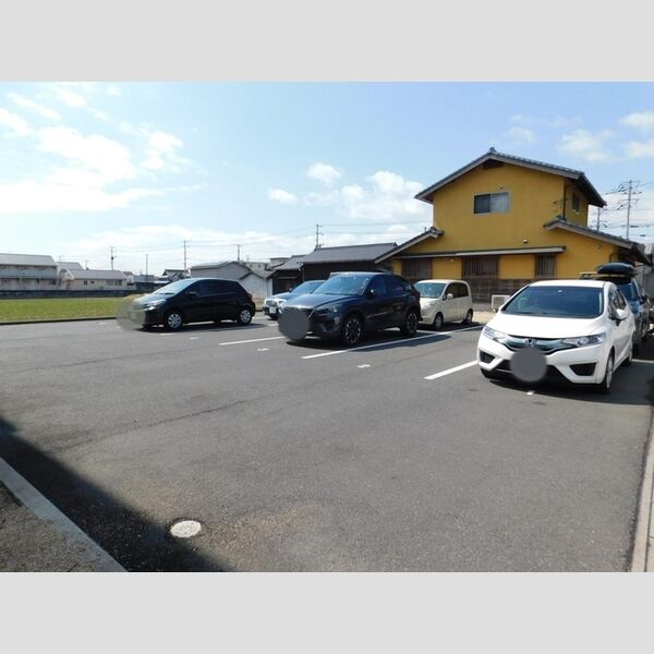 駐車場 (駐車場)