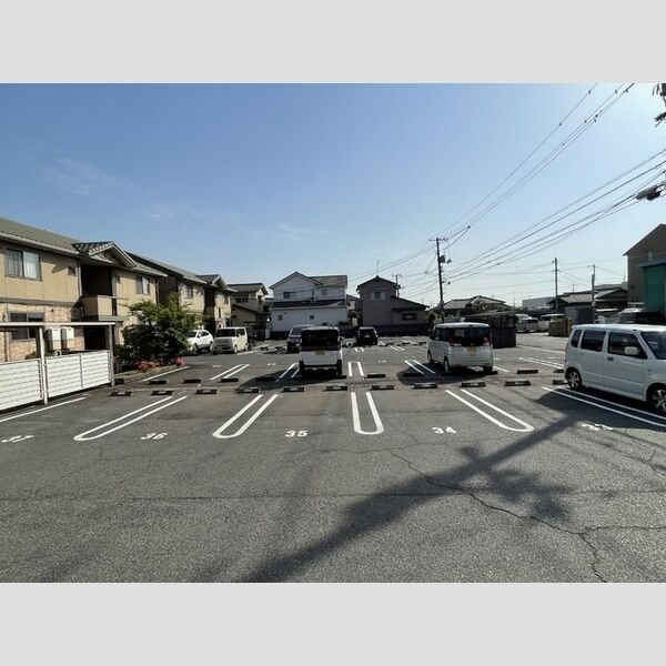 駐車場 (駐車場)