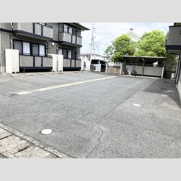 駐車場 (駐車場)