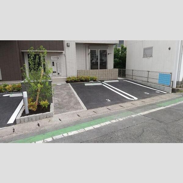 駐車場 (駐車場)