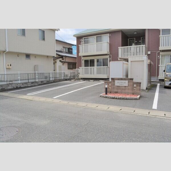 駐車場 (駐車場)