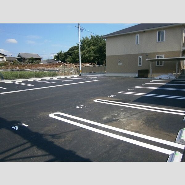 駐車場 (駐車場)
