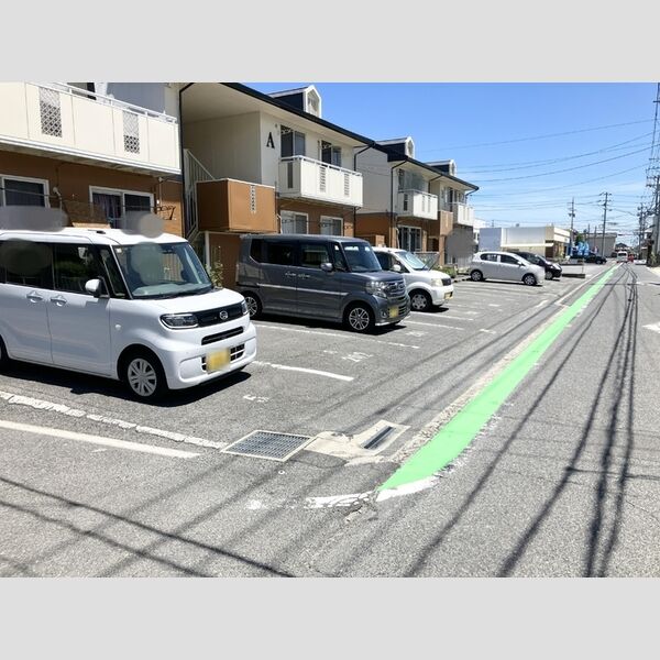 駐車場 (駐車場)