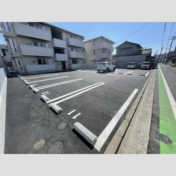 駐車場 (駐車場)