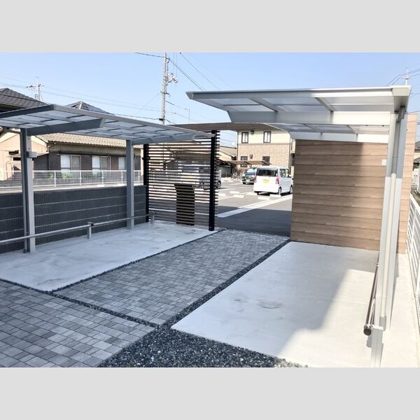 現地周辺 (駐輪場)