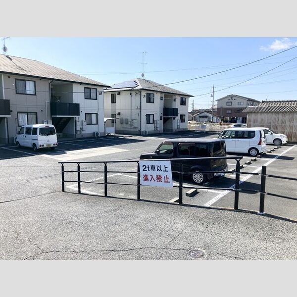 駐車場 (駐車場)