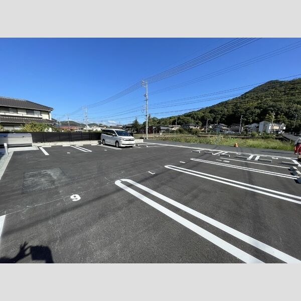 駐車場 (駐車場)
