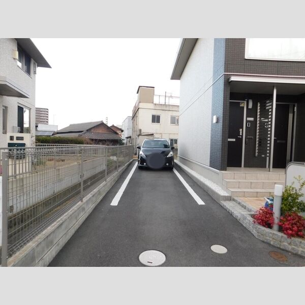 駐車場 (駐車場)