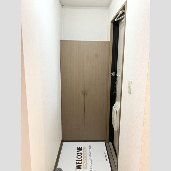玄関 (シューズボックス)