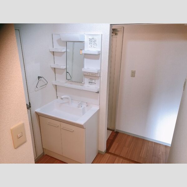 洗面所 (洗面室【線目洗面化粧台】)